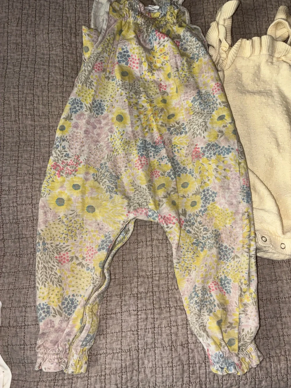 GAP Yellow Floral and Cream Kids Matching Set